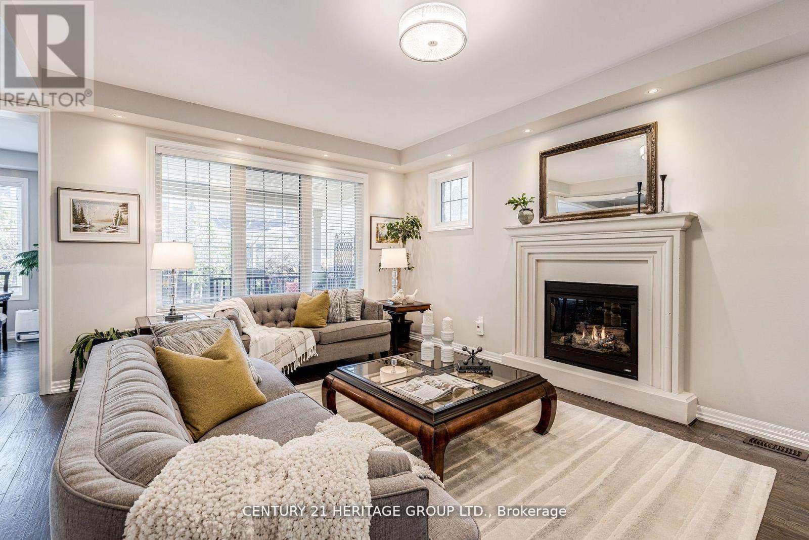 65 Masterman Crescent, Oakville, Ontario  L6M 0W3 - Photo 6 - W12963714