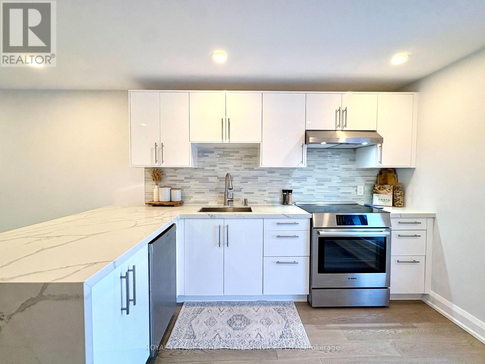 30 - 629 Rathburn Road, Toronto, Ontario  M9C 3T5 - Photo 11 - W12963720