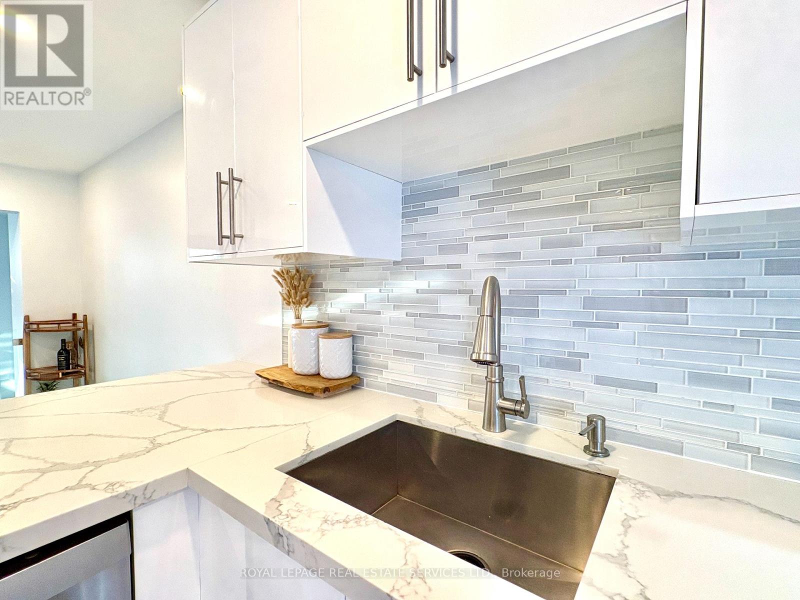 30 - 629 Rathburn Road, Toronto, Ontario  M9C 3T5 - Photo 12 - W12963720