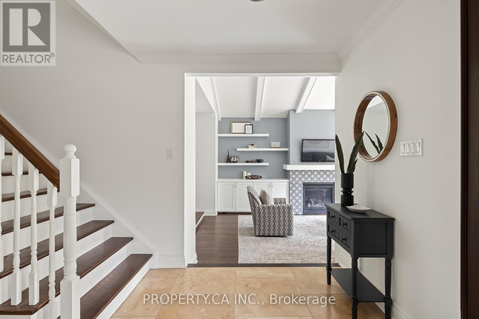 269 Beechfield Road, Oakville, Ontario  L6J 5H9 - Photo 4 - W12963746