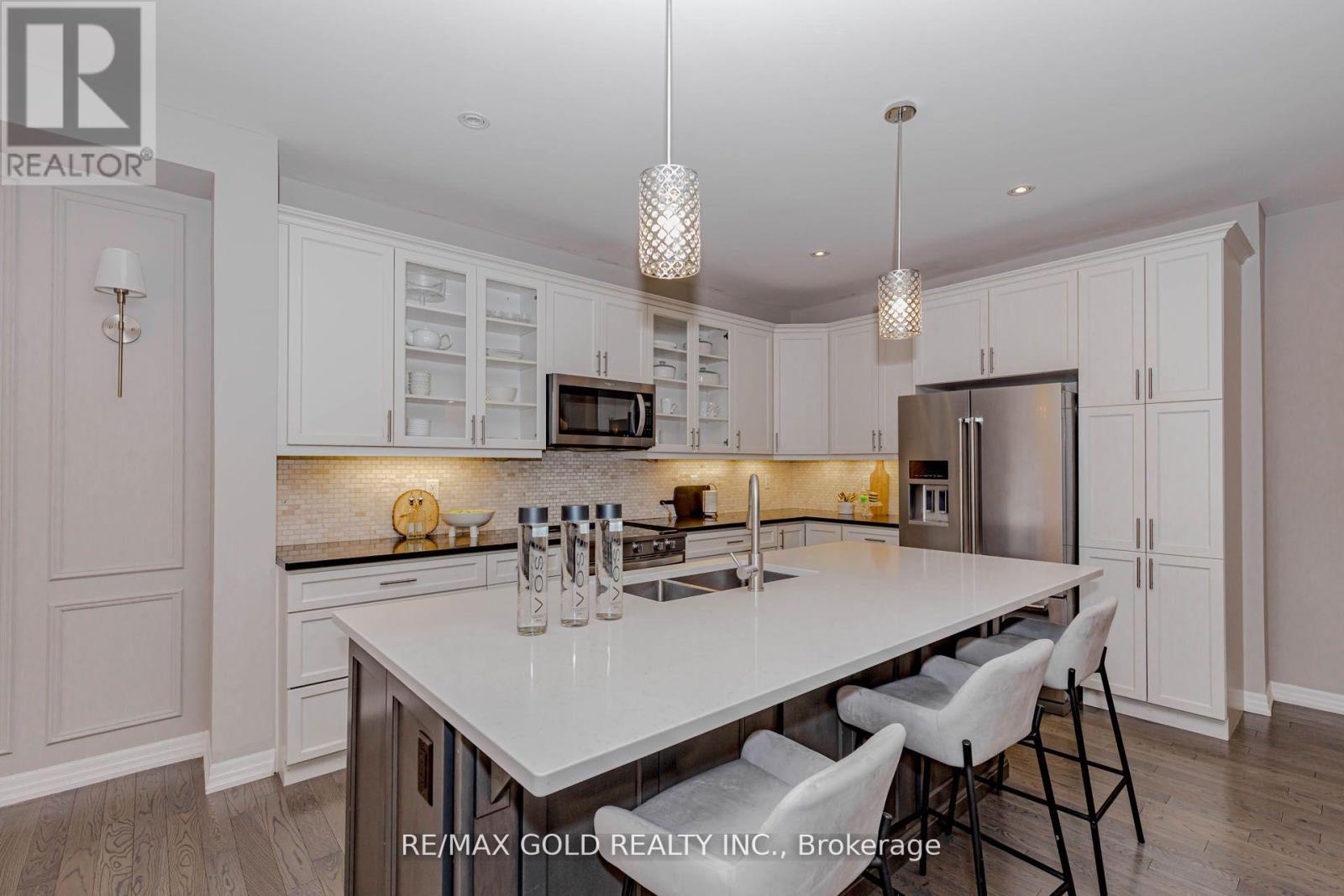 3354 Vardon Way, Oakville, Ontario  L6M 1R5 - Photo 15 - W12963768