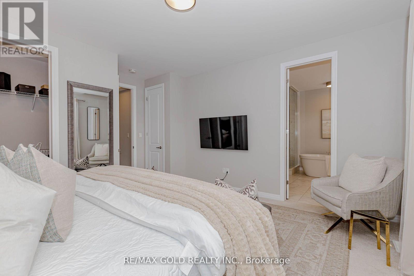 3354 Vardon Way, Oakville, Ontario  L6M 1R5 - Photo 24 - W12963768