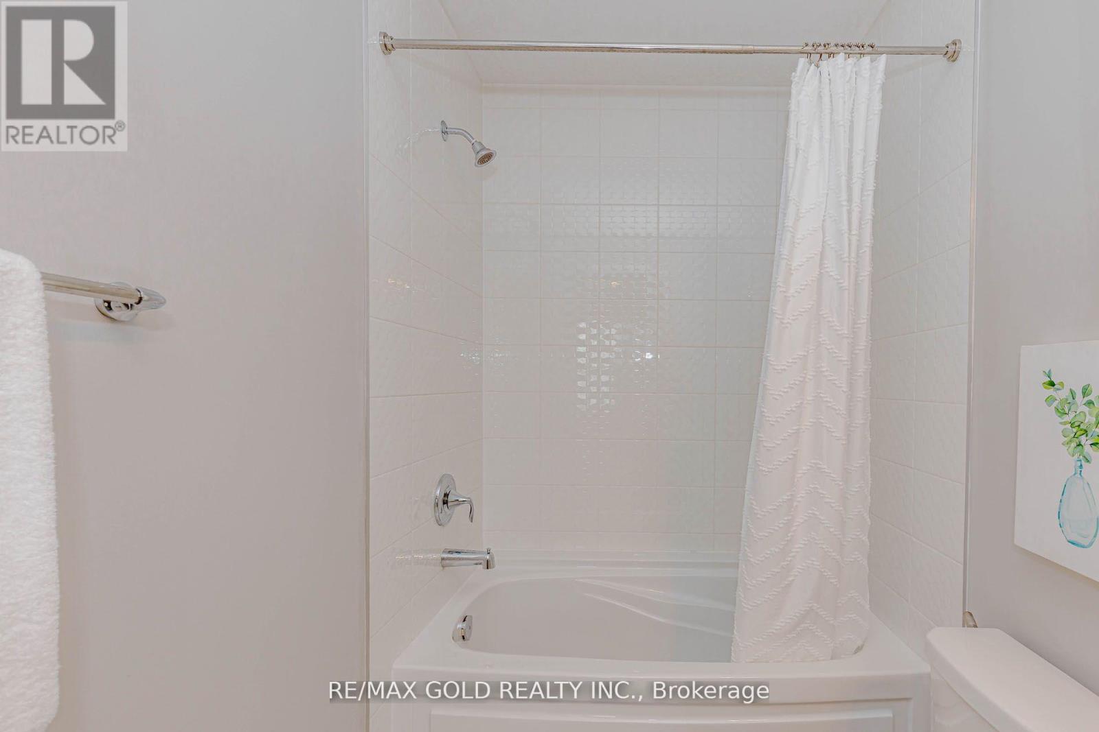 3354 Vardon Way, Oakville, Ontario  L6M 1R5 - Photo 35 - W12963768