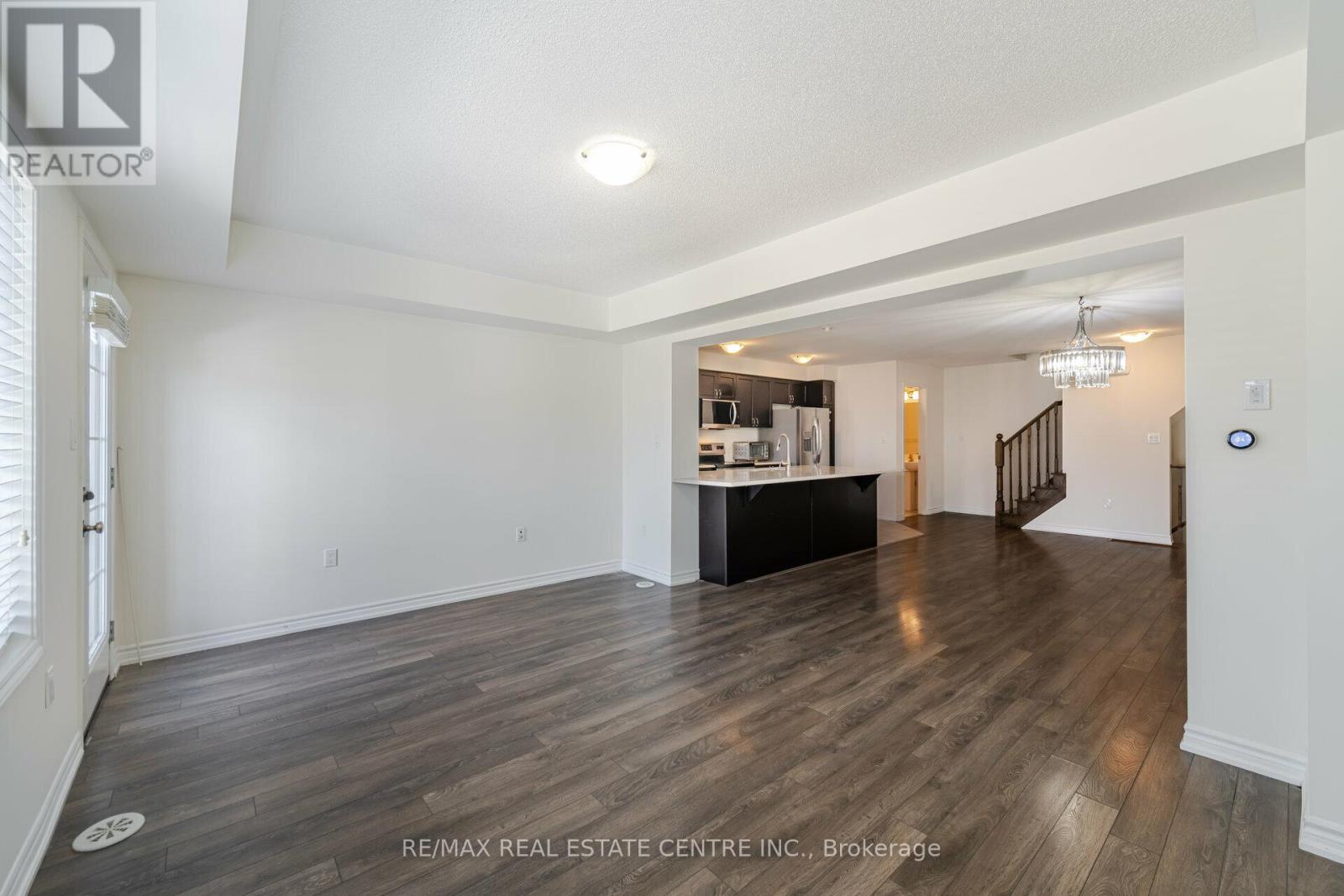 68 Locker Place, Milton, Ontario  L9E 1E8 - Photo 17 - W12963772