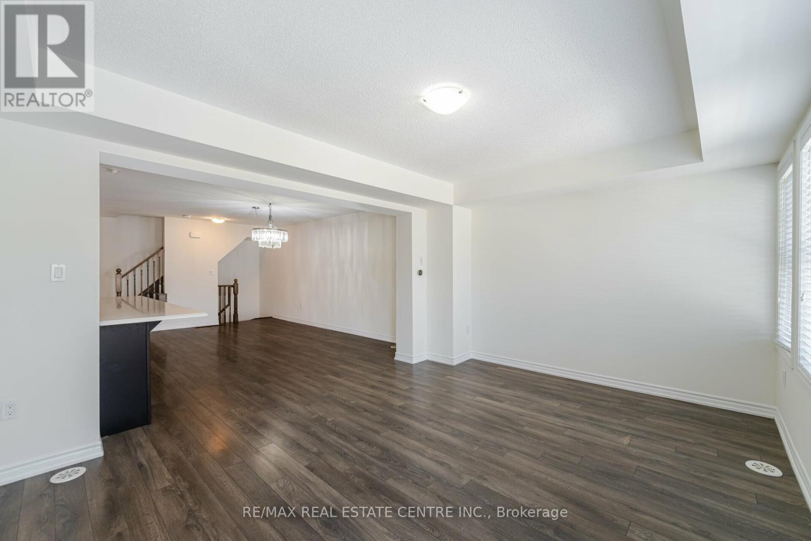 68 Locker Place, Milton, Ontario  L9E 1E8 - Photo 19 - W12963772