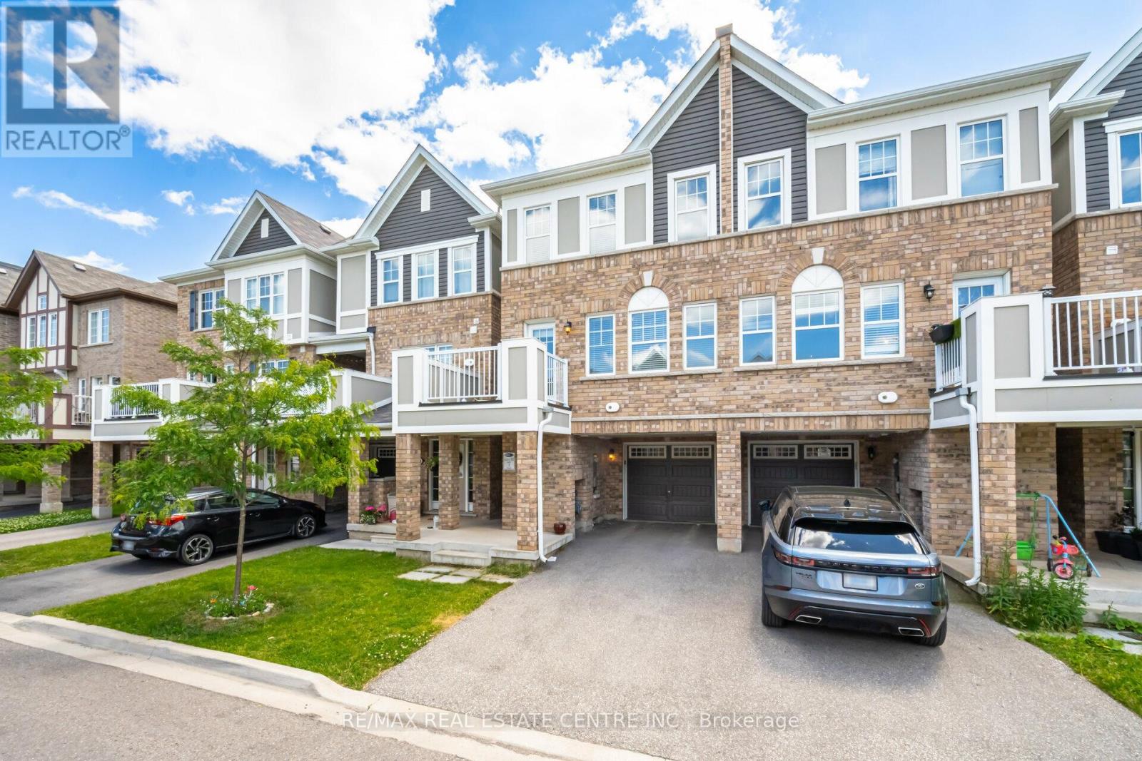 68 Locker Place, Milton, Ontario  L9E 1E8 - Photo 3 - W12963772