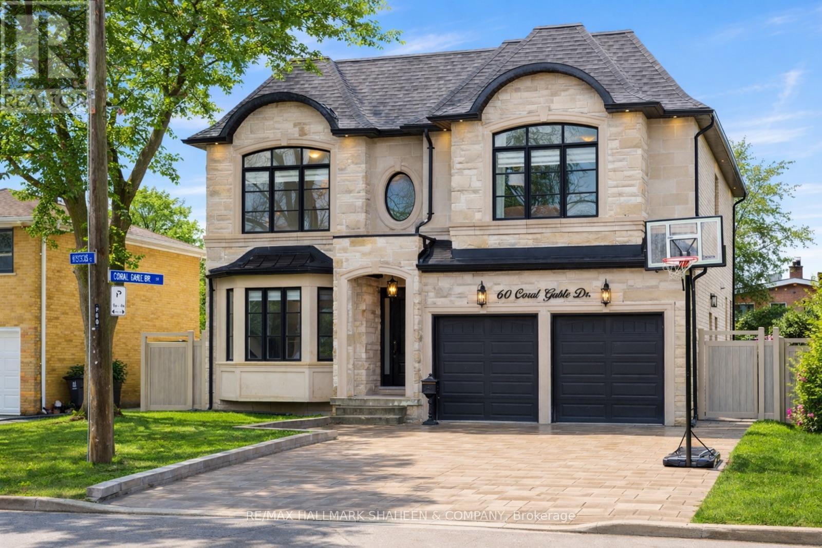 60 CORAL GABLE DRIVE, Toronto, Ontario