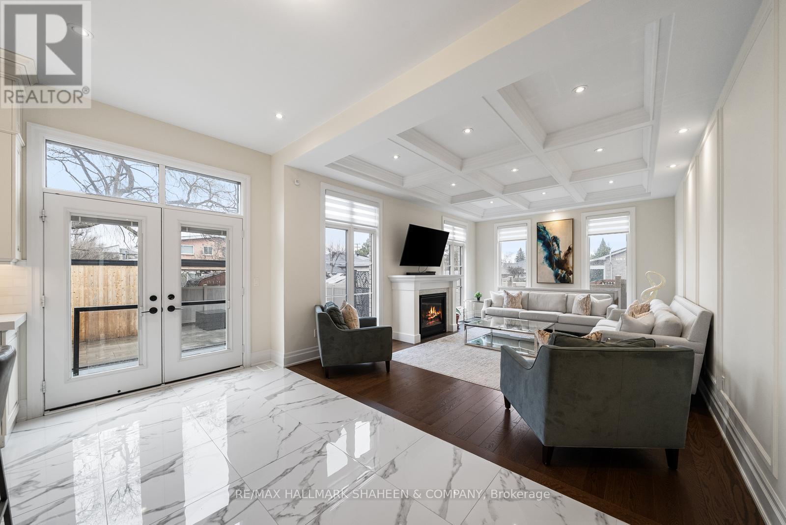 60 Coral Gable Drive, Toronto, Ontario M9M 1P1 - Photo 10 - W12963798