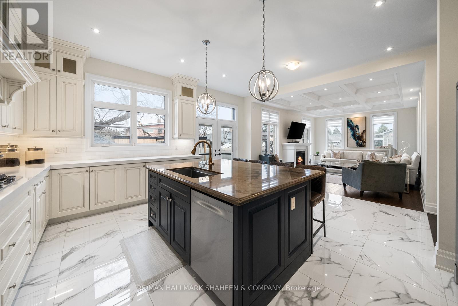 60 Coral Gable Drive, Toronto, Ontario M9M 1P1 - Photo 16 - W12963798