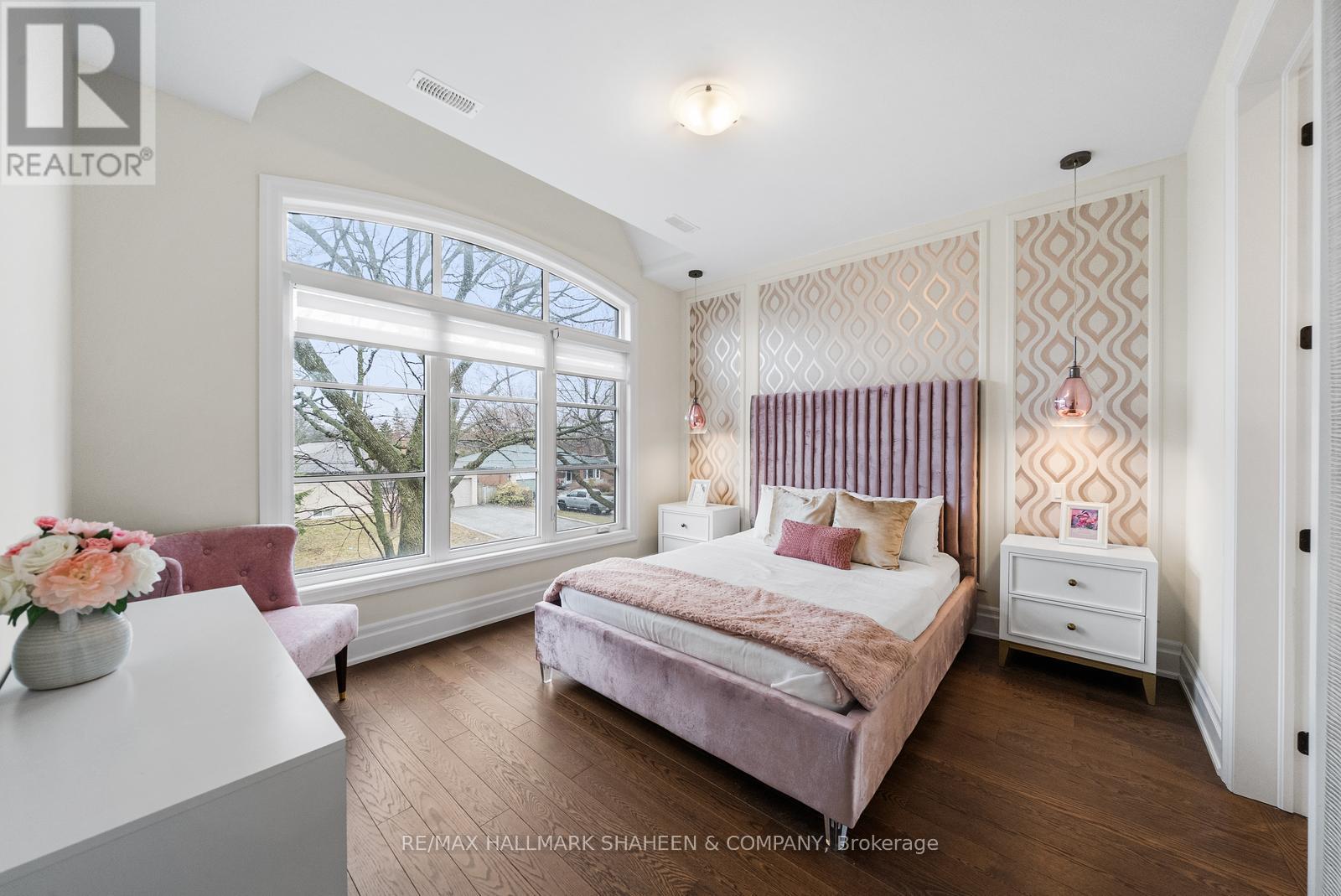 60 Coral Gable Drive, Toronto, Ontario M9M 1P1 - Photo 34 - W12963798