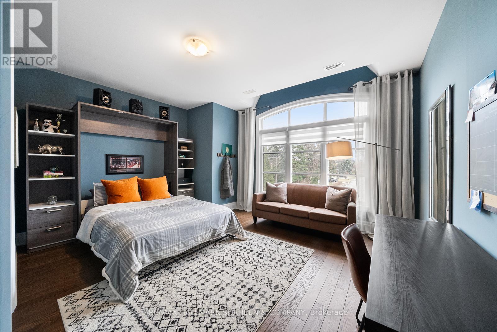 60 Coral Gable Drive, Toronto, Ontario M9M 1P1 - Photo 38 - W12963798