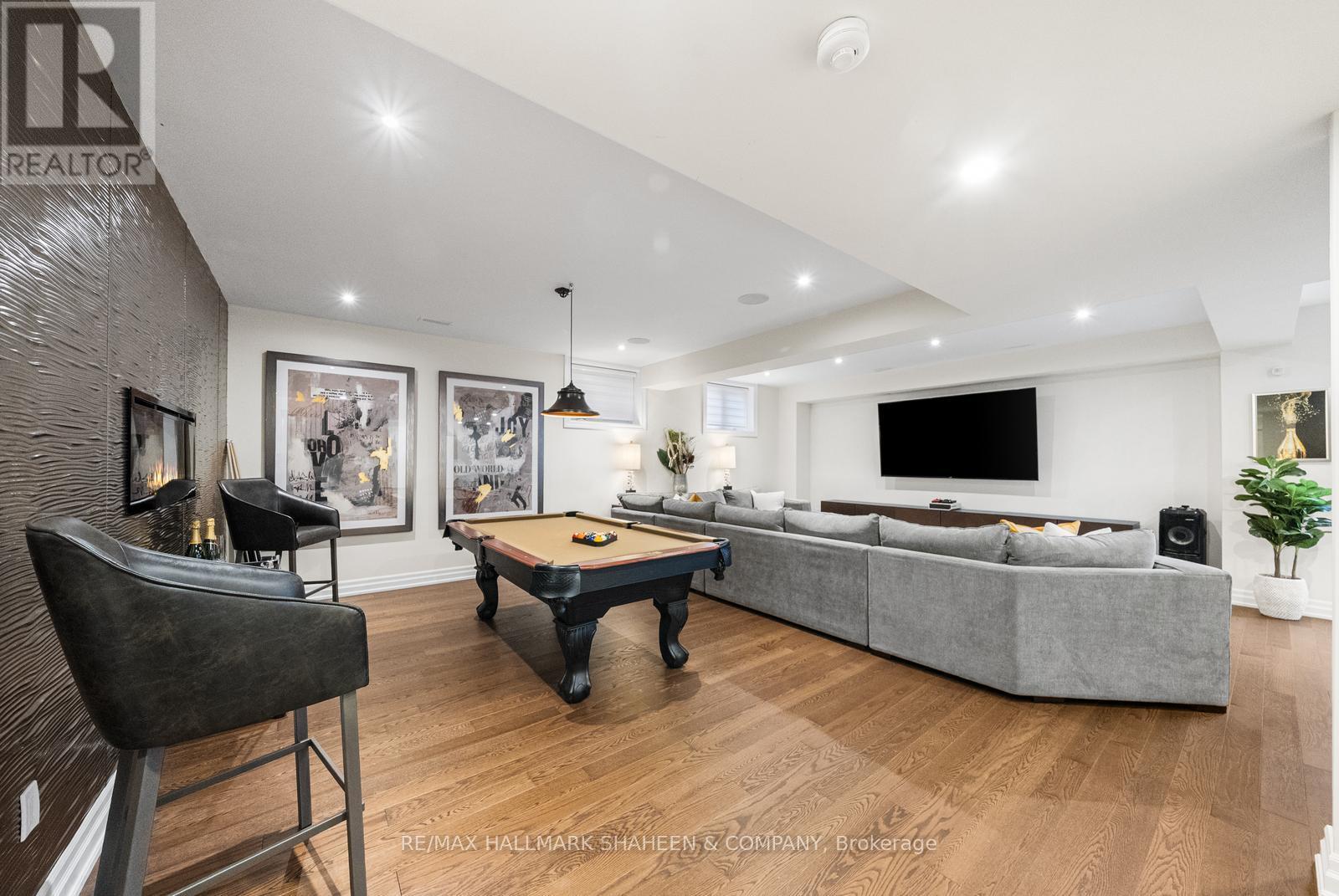 60 Coral Gable Drive, Toronto, Ontario M9M 1P1 - Photo 44 - W12963798