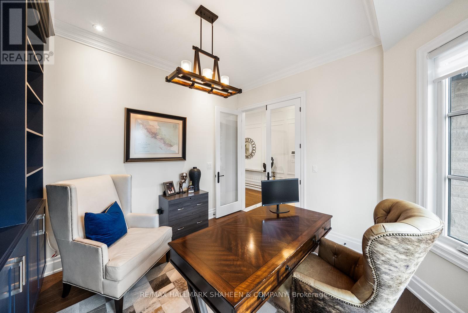 60 Coral Gable Drive, Toronto, Ontario M9M 1P1 - Photo 5 - W12963798