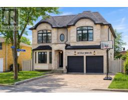 60 CORAL GABLE DRIVE, Toronto, Ontario