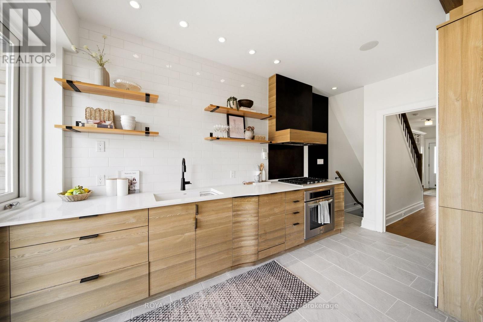 98 Galley Avenue, Toronto (Roncesvalles), Ontario  M6R 1H1 - Photo 17 - W12963850