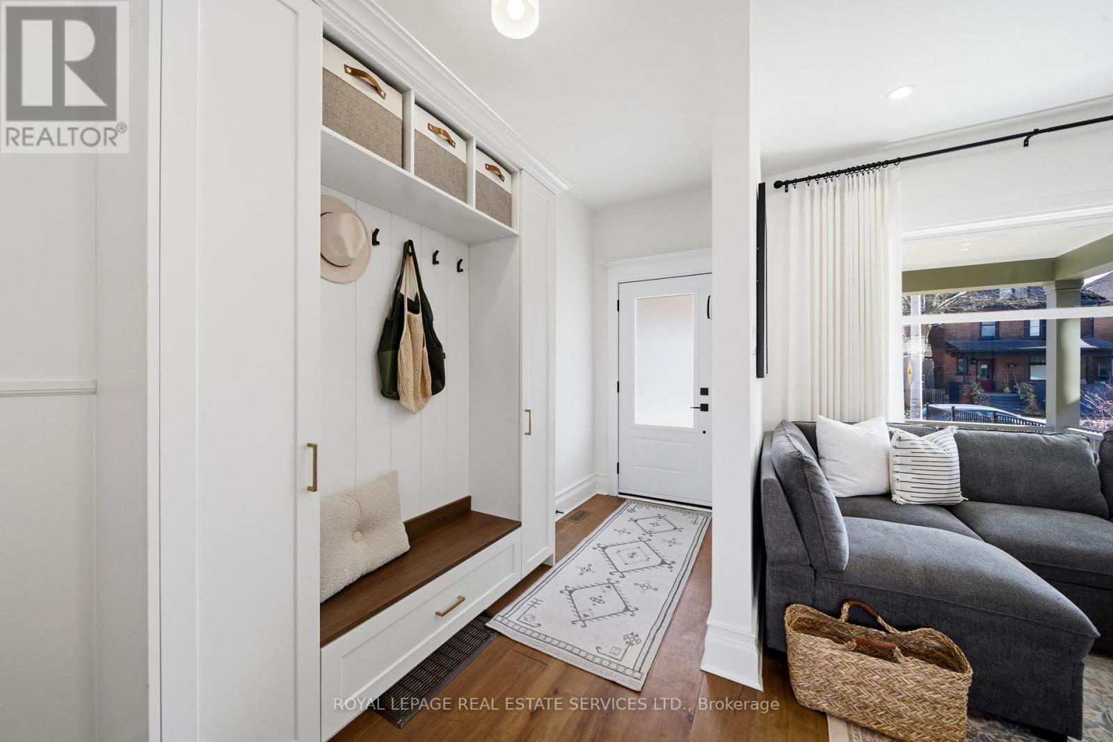 98 Galley Avenue, Toronto (Roncesvalles), Ontario  M6R 1H1 - Photo 4 - W12963850