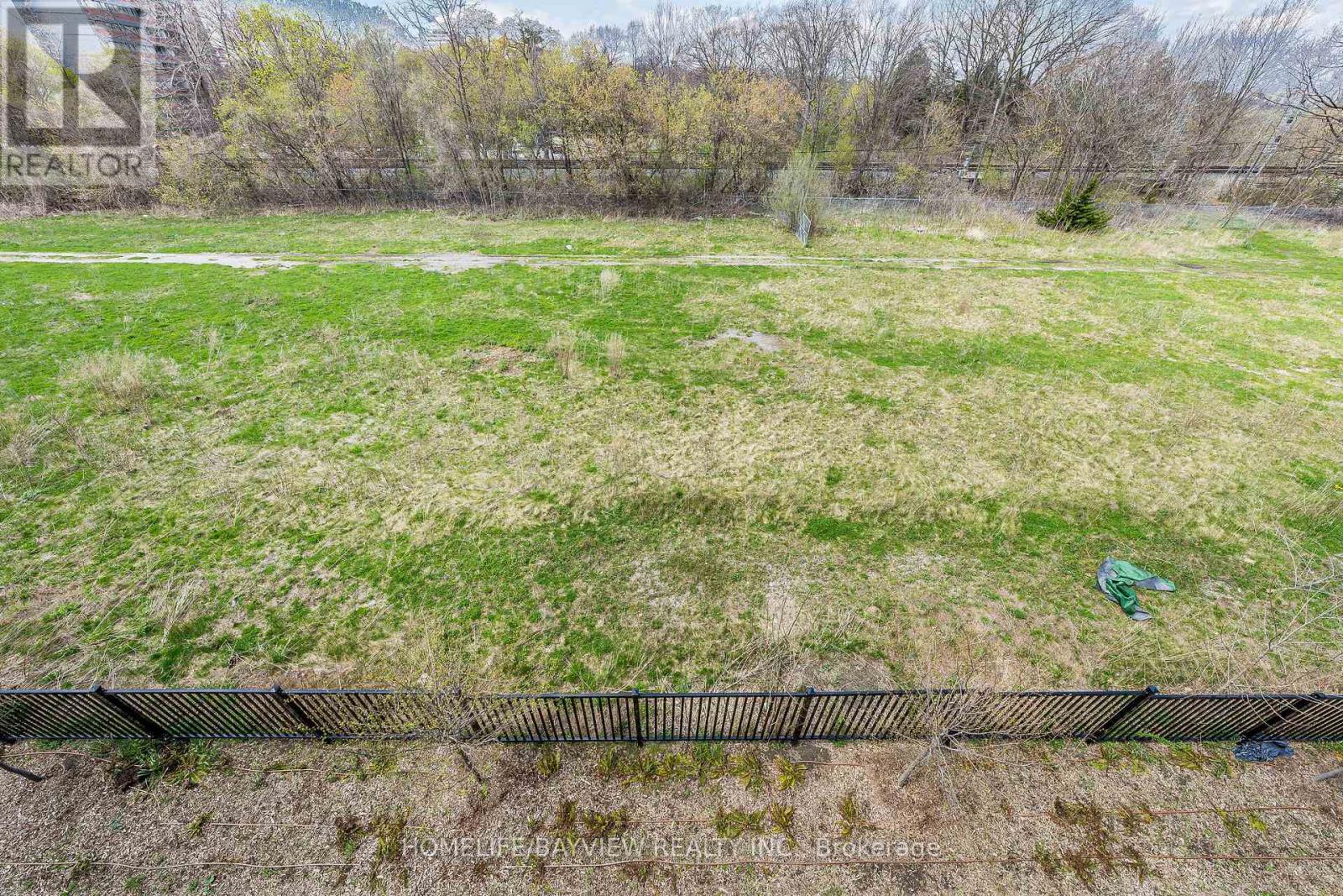 24 - 10 Brin Drive, Toronto, Ontario  M8X 0B3 - Photo 35 - W12963872