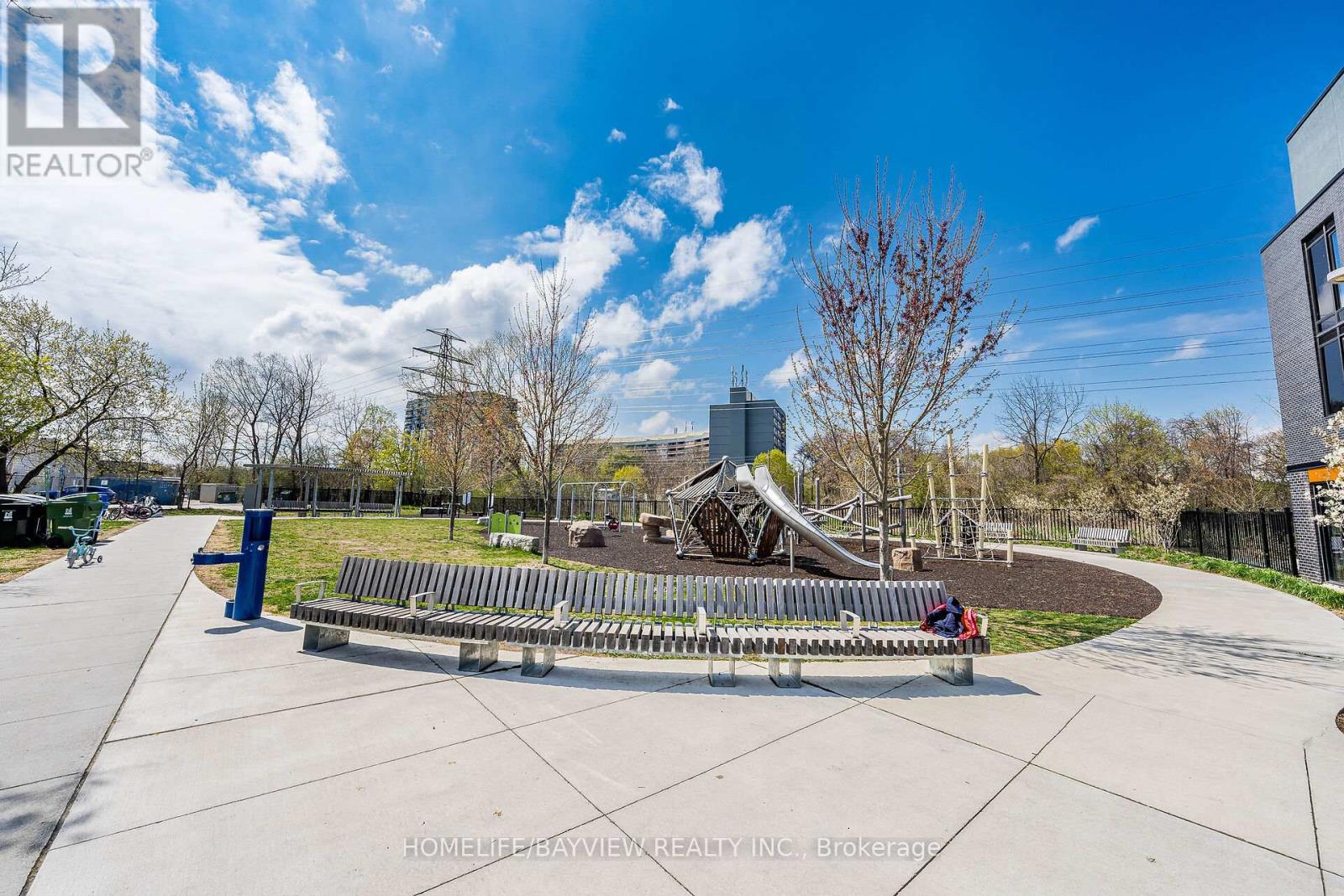 24 - 10 Brin Drive, Toronto, Ontario  M8X 0B3 - Photo 41 - W12963872