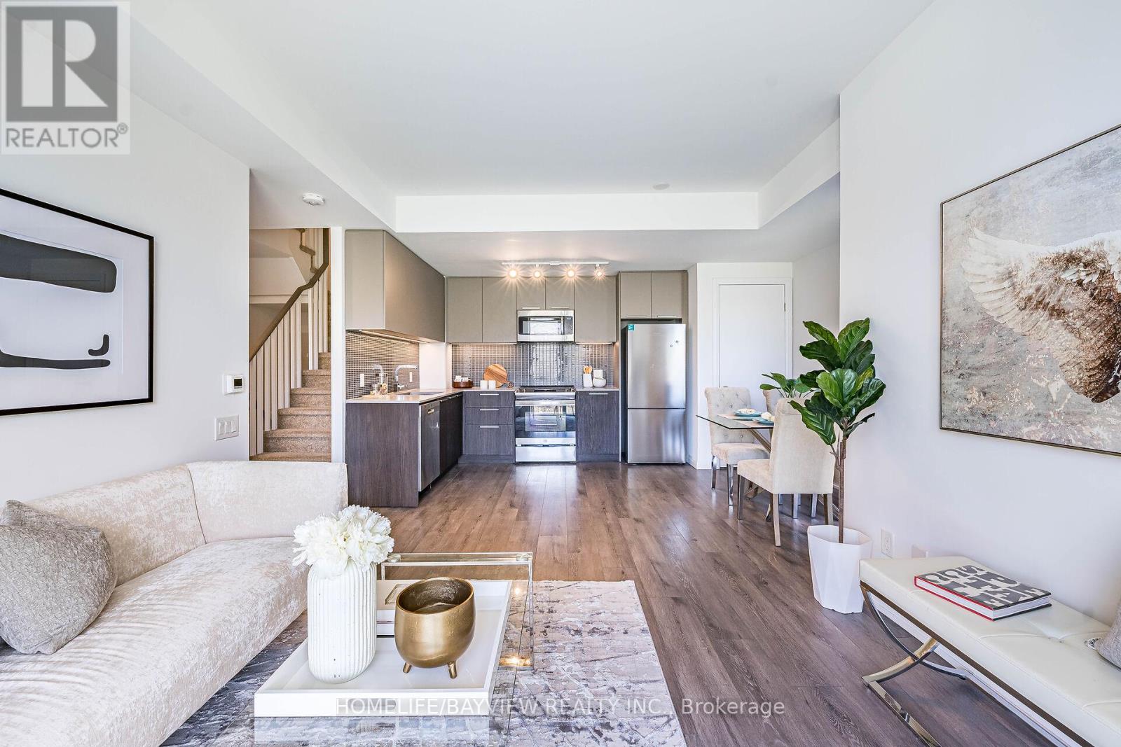 24 - 10 Brin Drive, Toronto, Ontario  M8X 0B3 - Photo 5 - W12963872