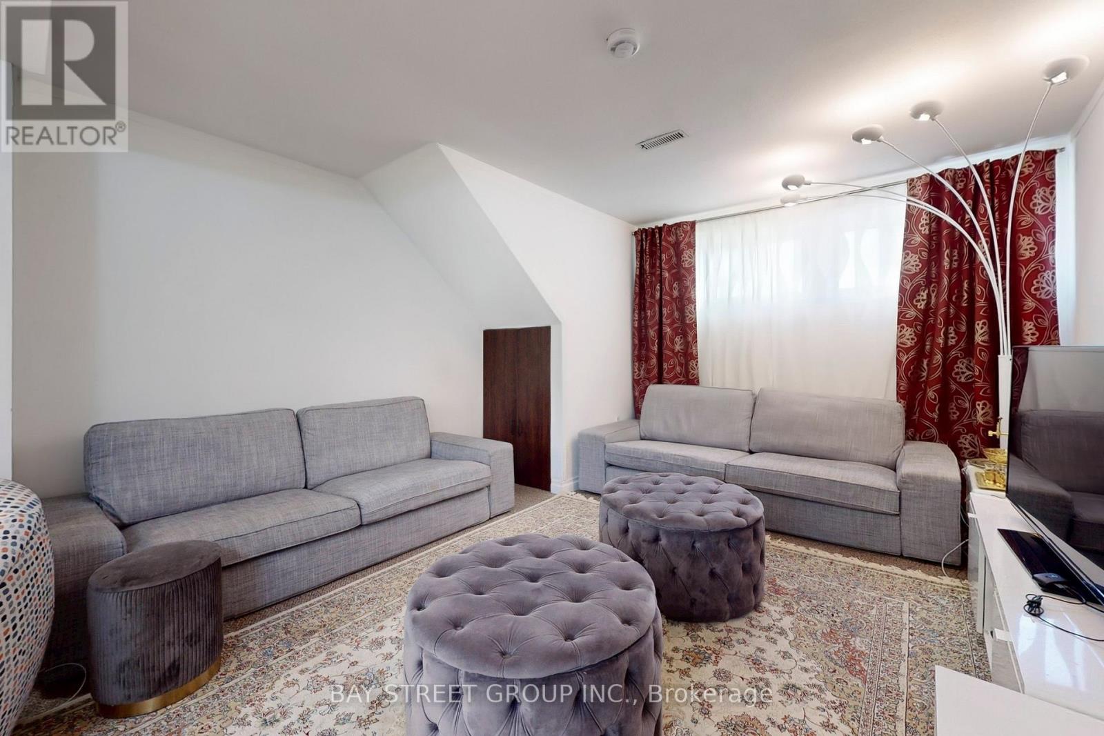 6119 Wabukayne Court, Mississauga, Ontario  L5N 2B1 - Photo 31 - W12963918