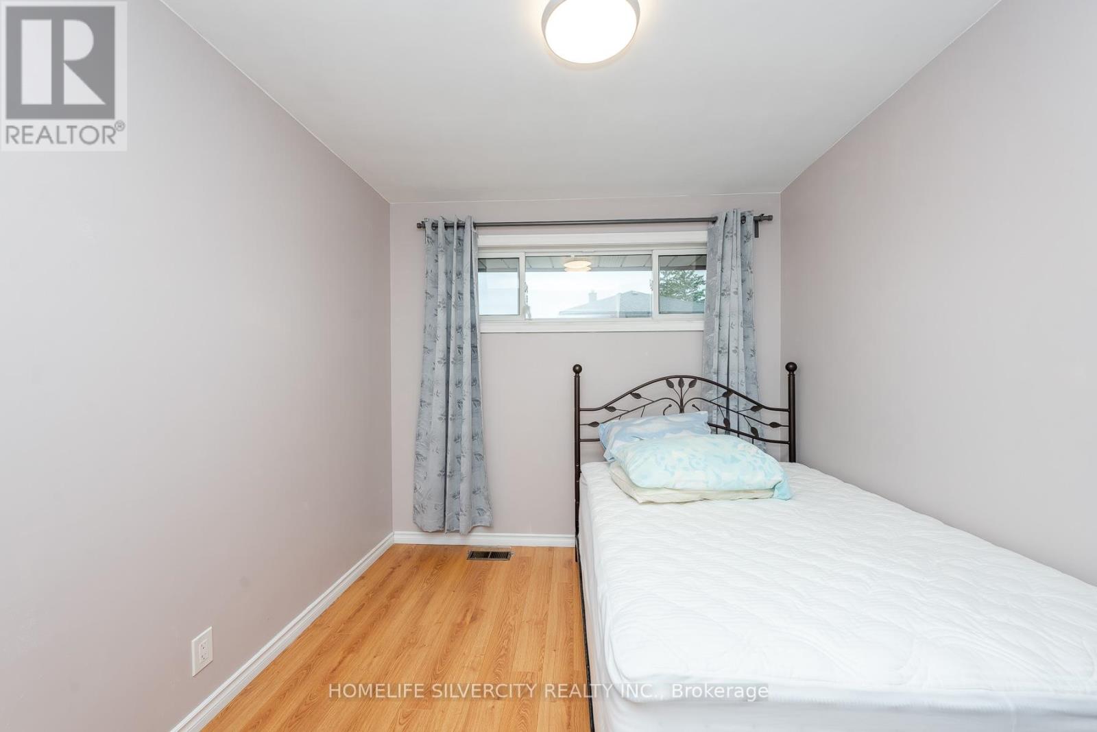 327 The West Way, Toronto, Ontario  M9R 1H1 - Photo 22 - W12963926