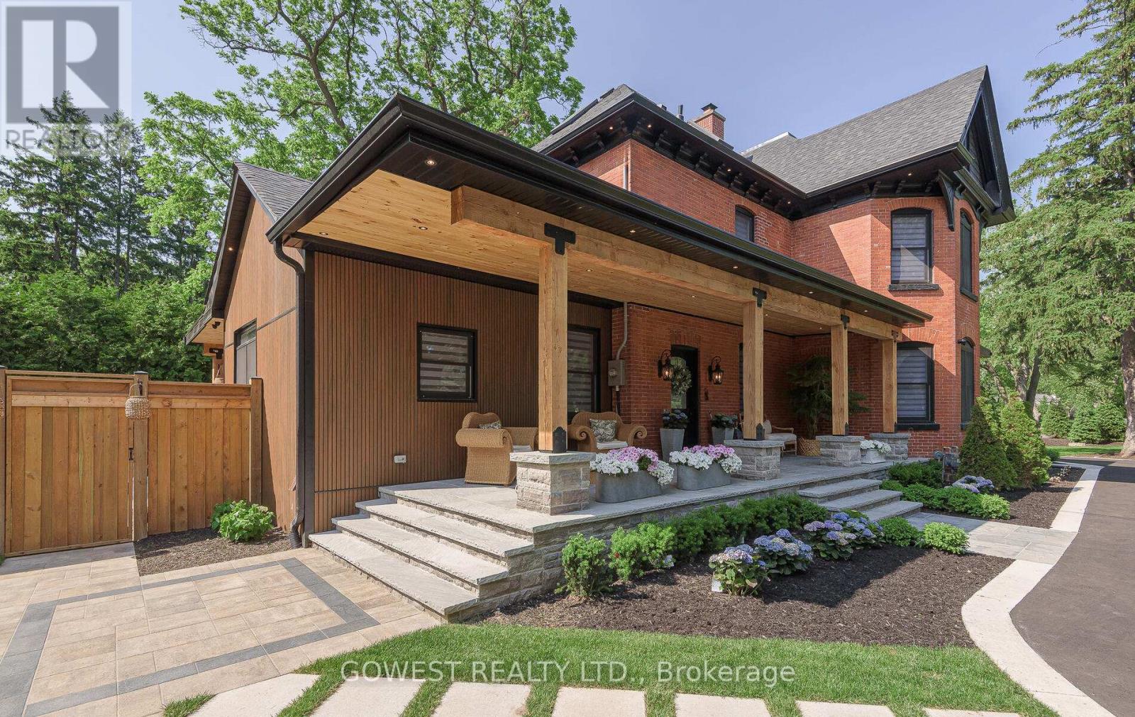 376 Chartwell Road, Oakville, Ontario  L6J 4A3 - Photo 6 - W12963954