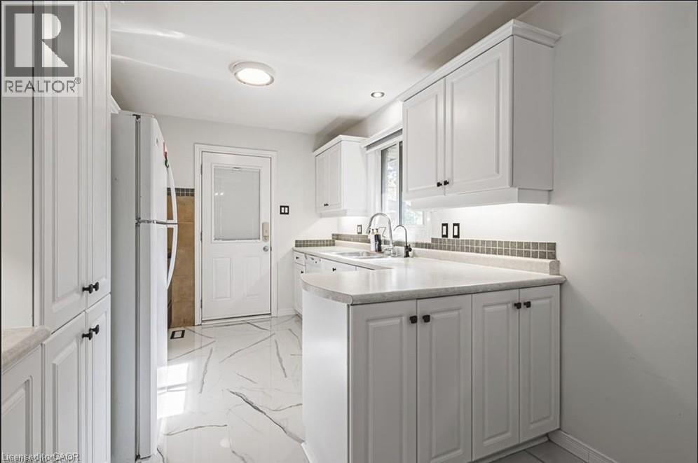 267 Erb Street E, Waterloo, Ontario  N2J 1N6 - Photo 15 - 40818015