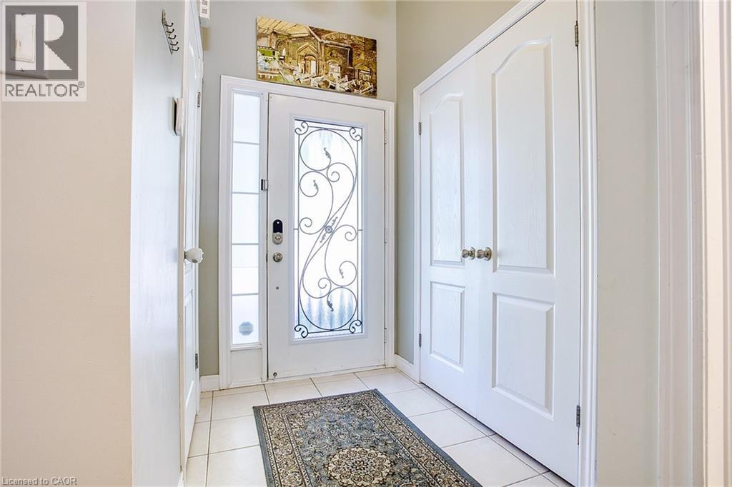 25 Ivybridge Drive Unit# 2, Stoney Creek, Ontario  L8E 0A5 - Photo 5 - 40805247