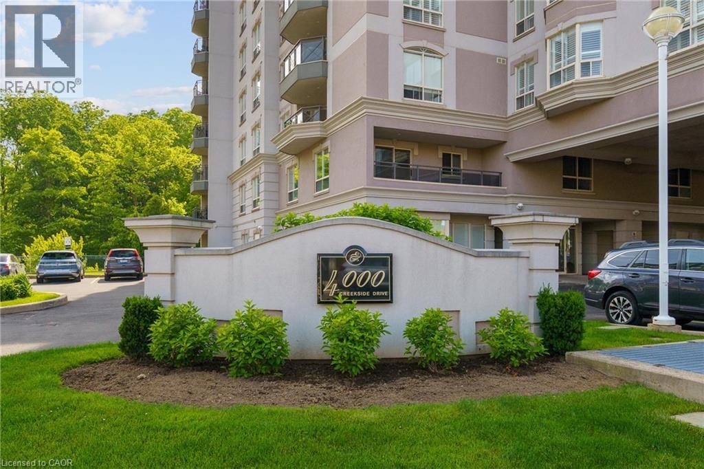 4000 Creekside Drive Unit# 703, Dundas, Ontario  L9H 7S9 - Photo 3 - 40817127