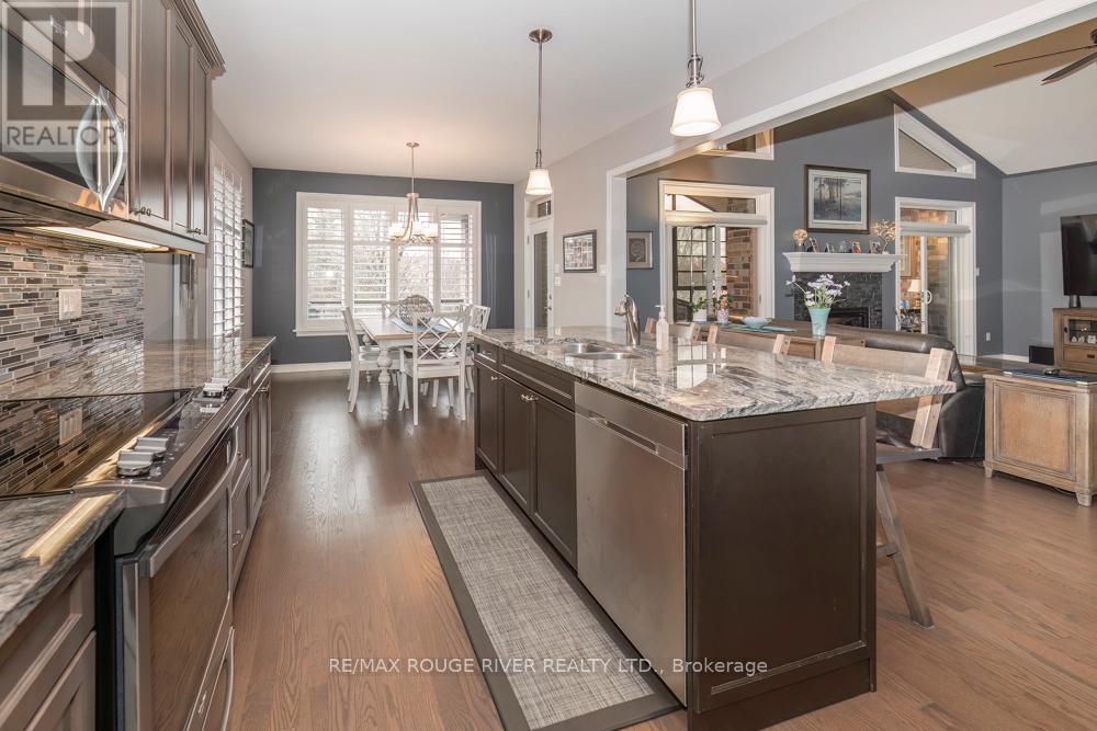 27 South Harbour Drive, Kawartha Lakes, Ontario  K0M 1A0 - Photo 14 - X12963438