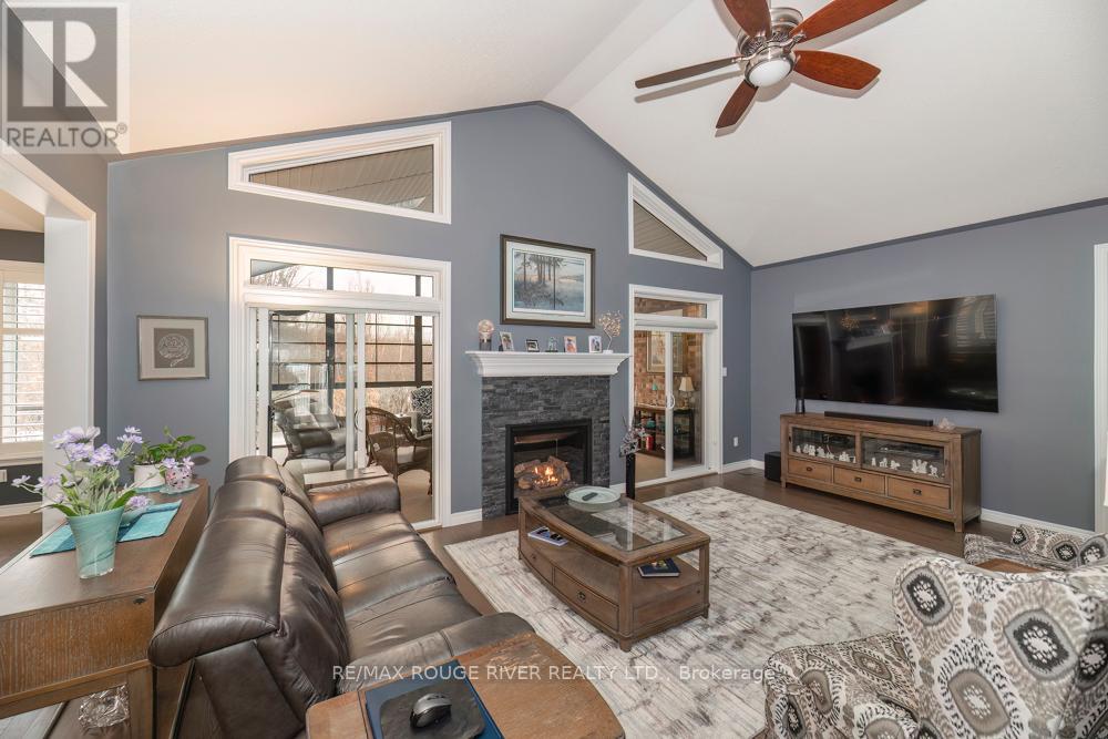 27 South Harbour Drive, Kawartha Lakes, Ontario  K0M 1A0 - Photo 15 - X12963438