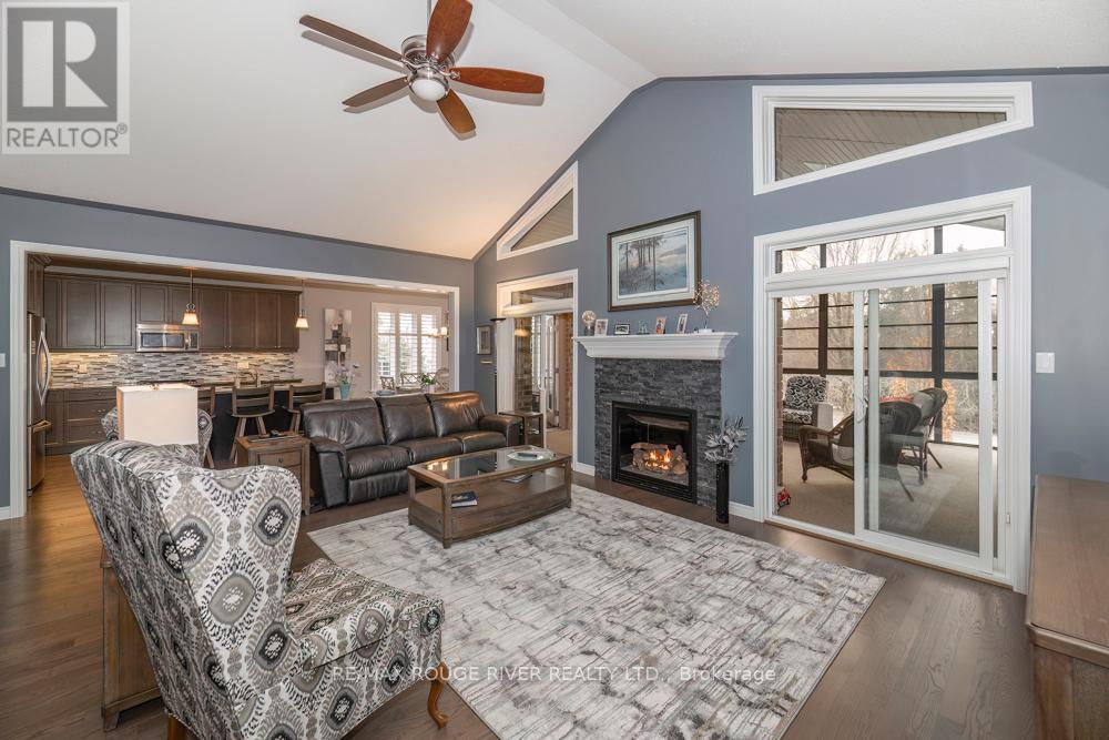 27 South Harbour Drive, Kawartha Lakes, Ontario  K0M 1A0 - Photo 16 - X12963438