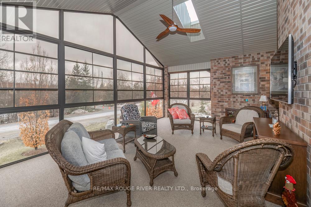 27 South Harbour Drive, Kawartha Lakes, Ontario  K0M 1A0 - Photo 18 - X12963438