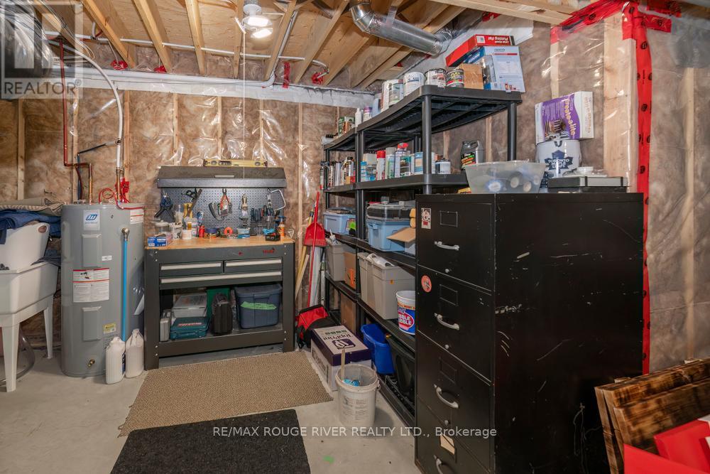 27 South Harbour Drive, Kawartha Lakes, Ontario  K0M 1A0 - Photo 33 - X12963438