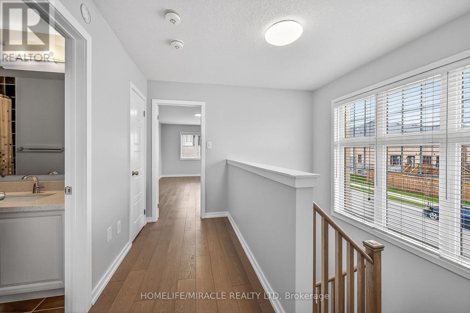 1 Prestwick Street, Hamilton, Ontario  L8J 0K7 - Photo 36 - X12963468