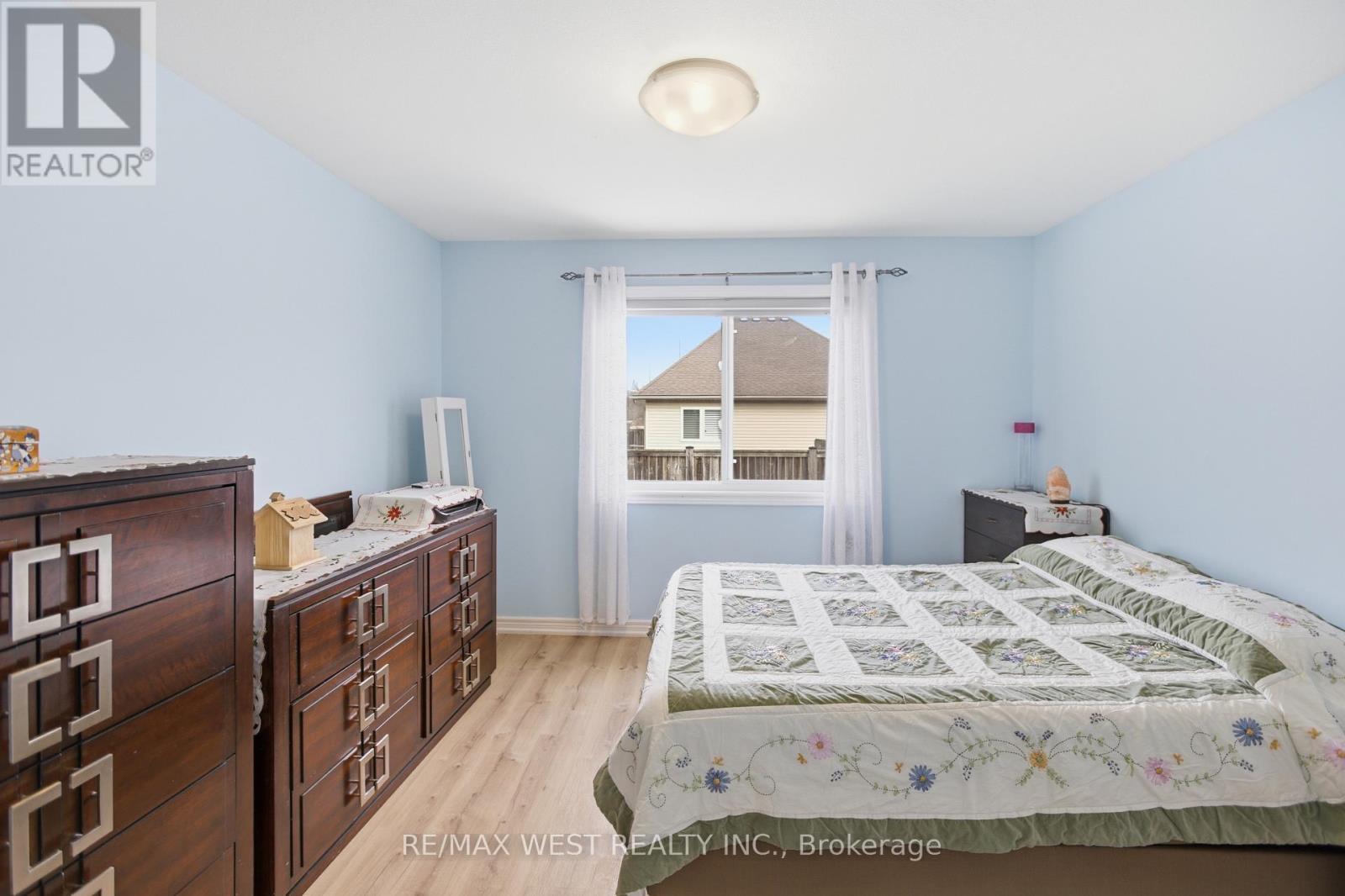 170 Silverwood Avenue, Welland, Ontario  L3C 0B7 - Photo 14 - X12963546