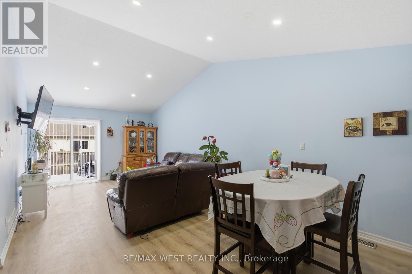 170 Silverwood Avenue, Welland, Ontario  L3C 0B7 - Photo 17 - X12963546