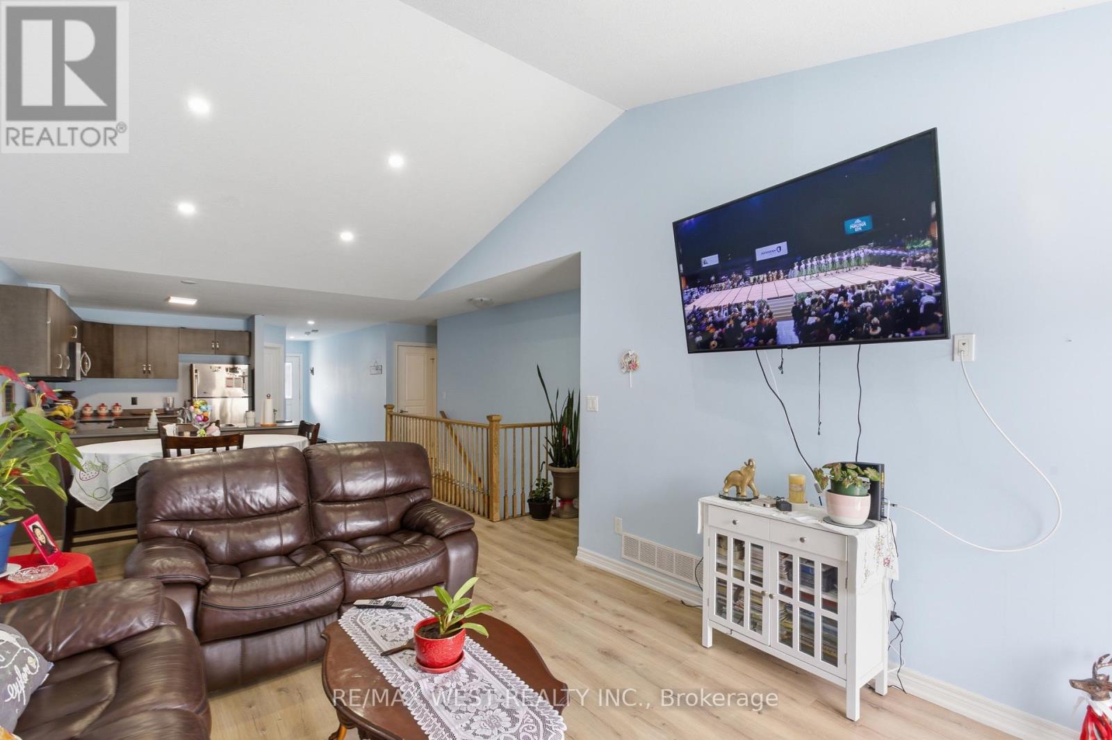 170 Silverwood Avenue, Welland, Ontario  L3C 0B7 - Photo 19 - X12963546