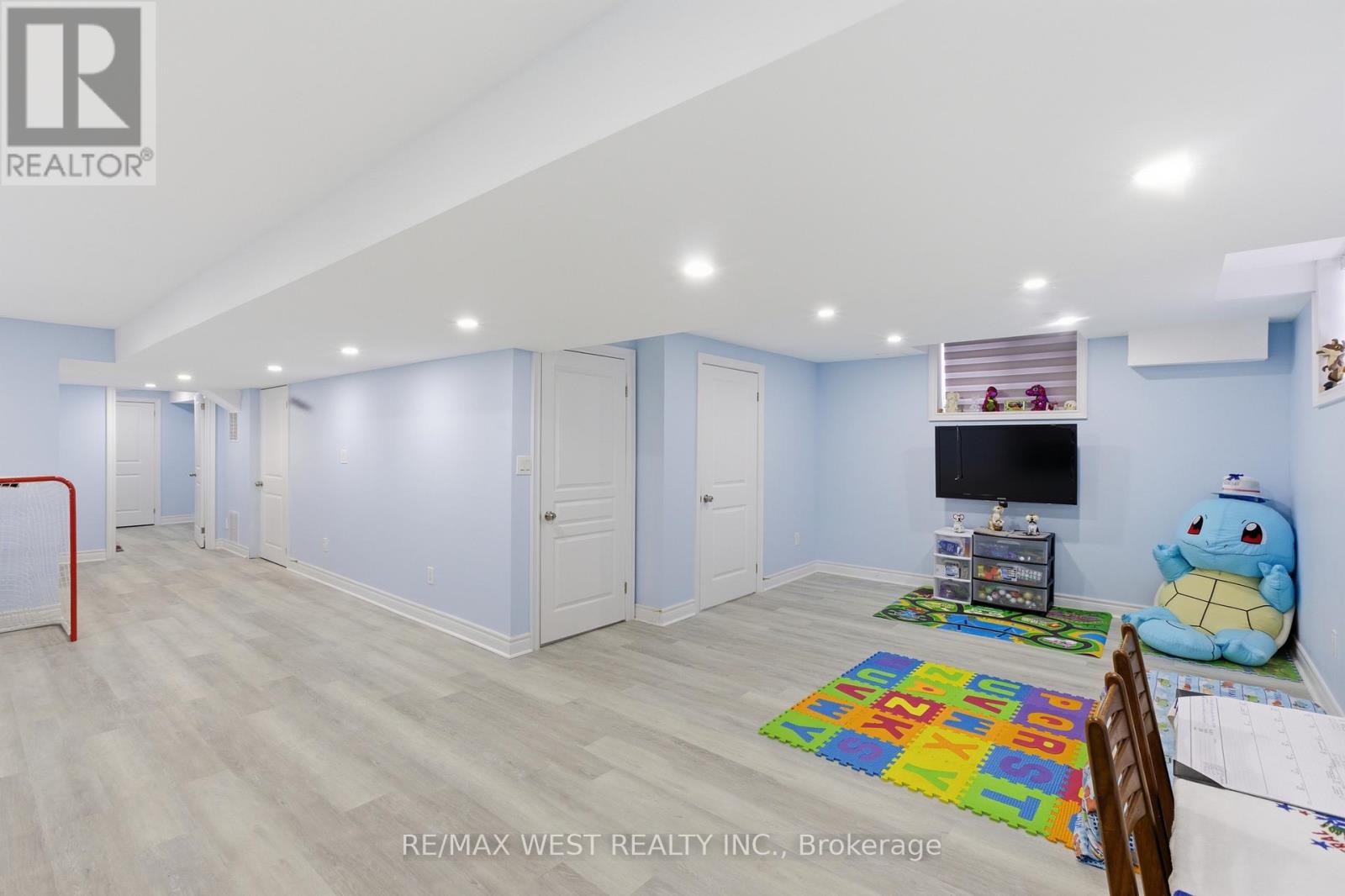 170 Silverwood Avenue, Welland, Ontario  L3C 0B7 - Photo 25 - X12963546