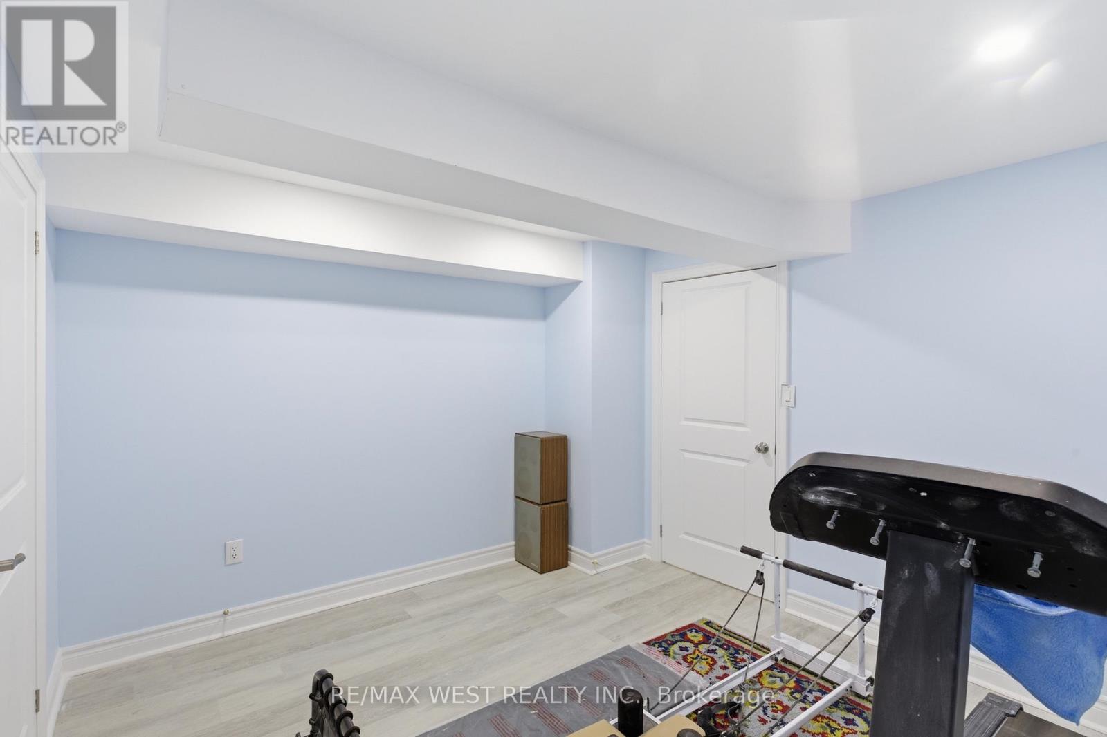 170 Silverwood Avenue, Welland, Ontario  L3C 0B7 - Photo 31 - X12963546