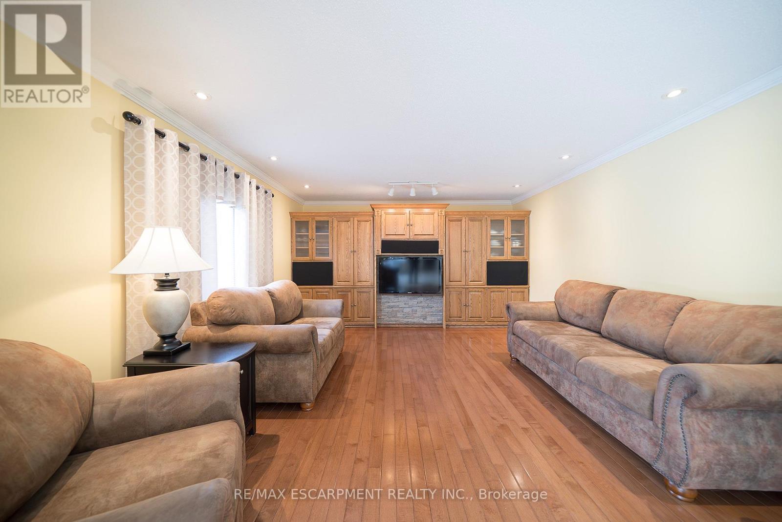 43 Flamingo Drive, Hamilton, Ontario  L9A 4X6 - Photo 14 - X12963588