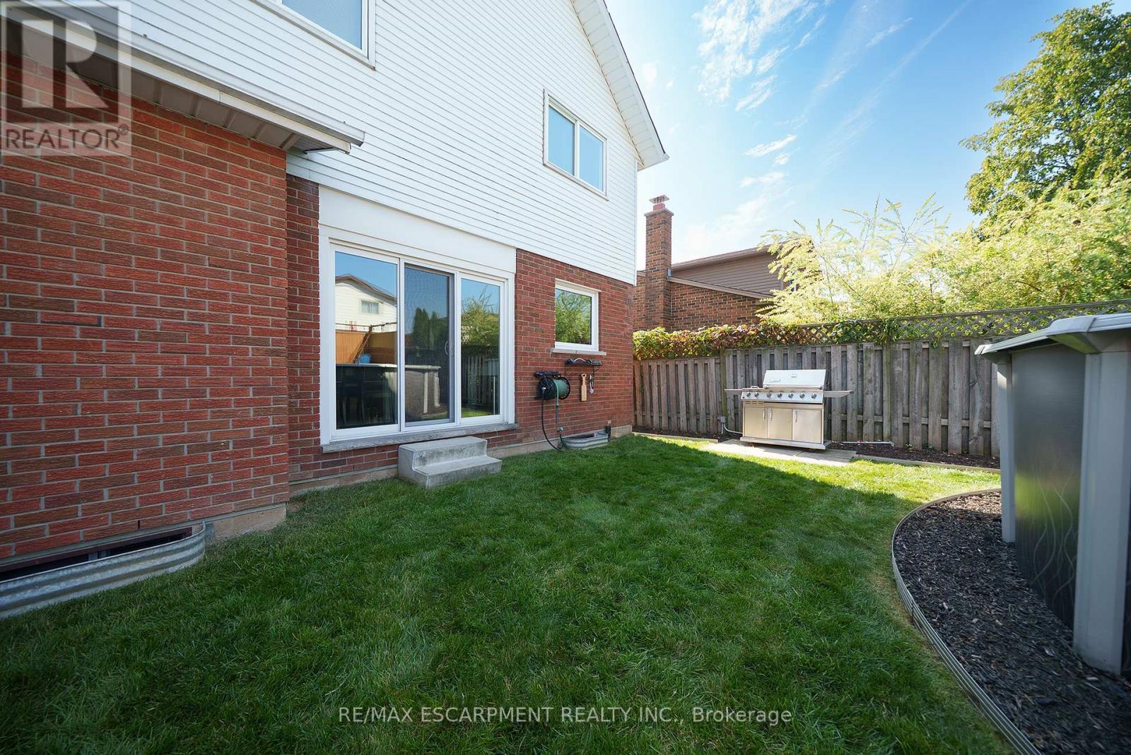 43 Flamingo Drive, Hamilton, Ontario  L9A 4X6 - Photo 48 - X12963588