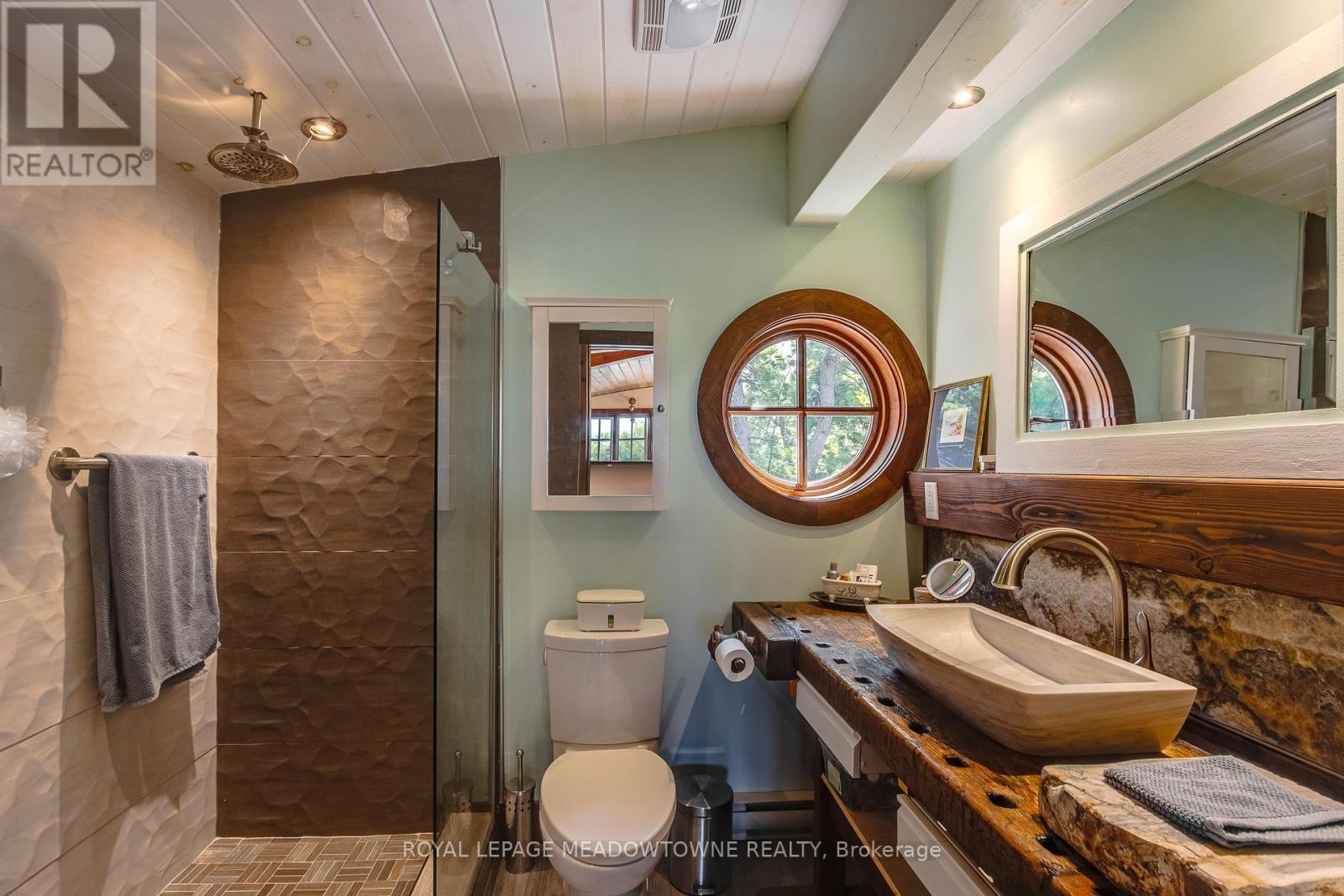 B433 Campbell Island, Twp. Of The Archipelago, The Archipelago, Ontario  P0G 1G0 - Photo 23 - X12963640