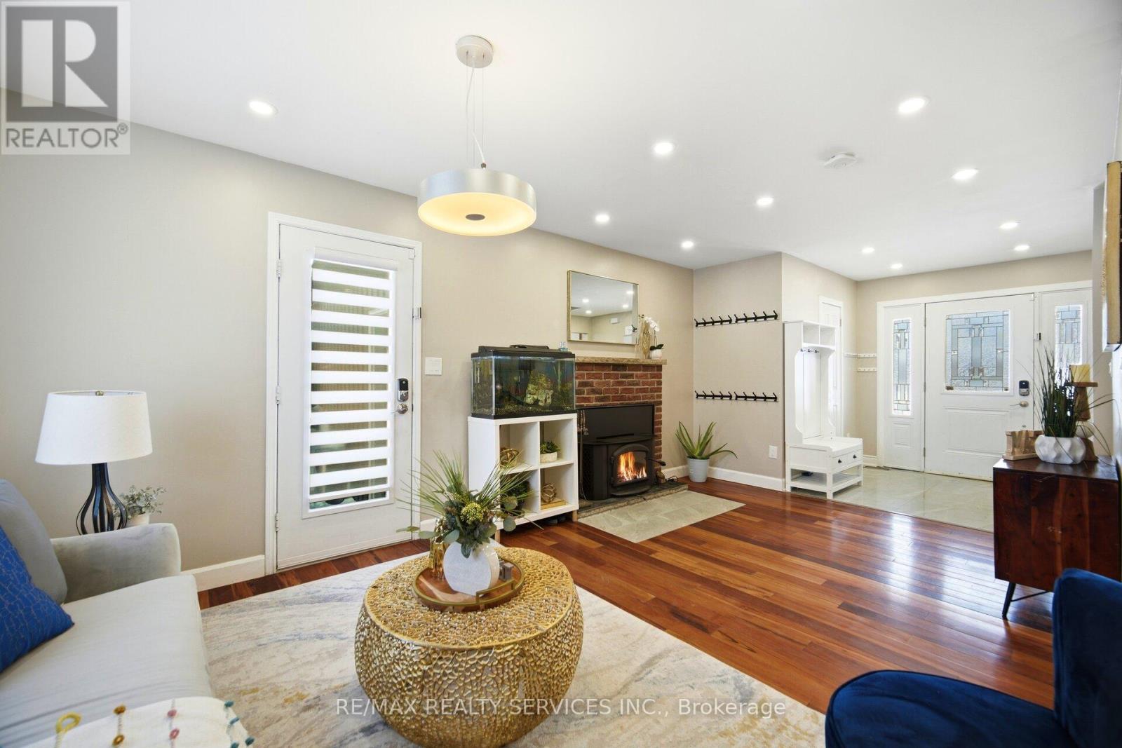 12 Pine Street, Erin, Ontario  N0B 1T0 - Photo 12 - X12963662