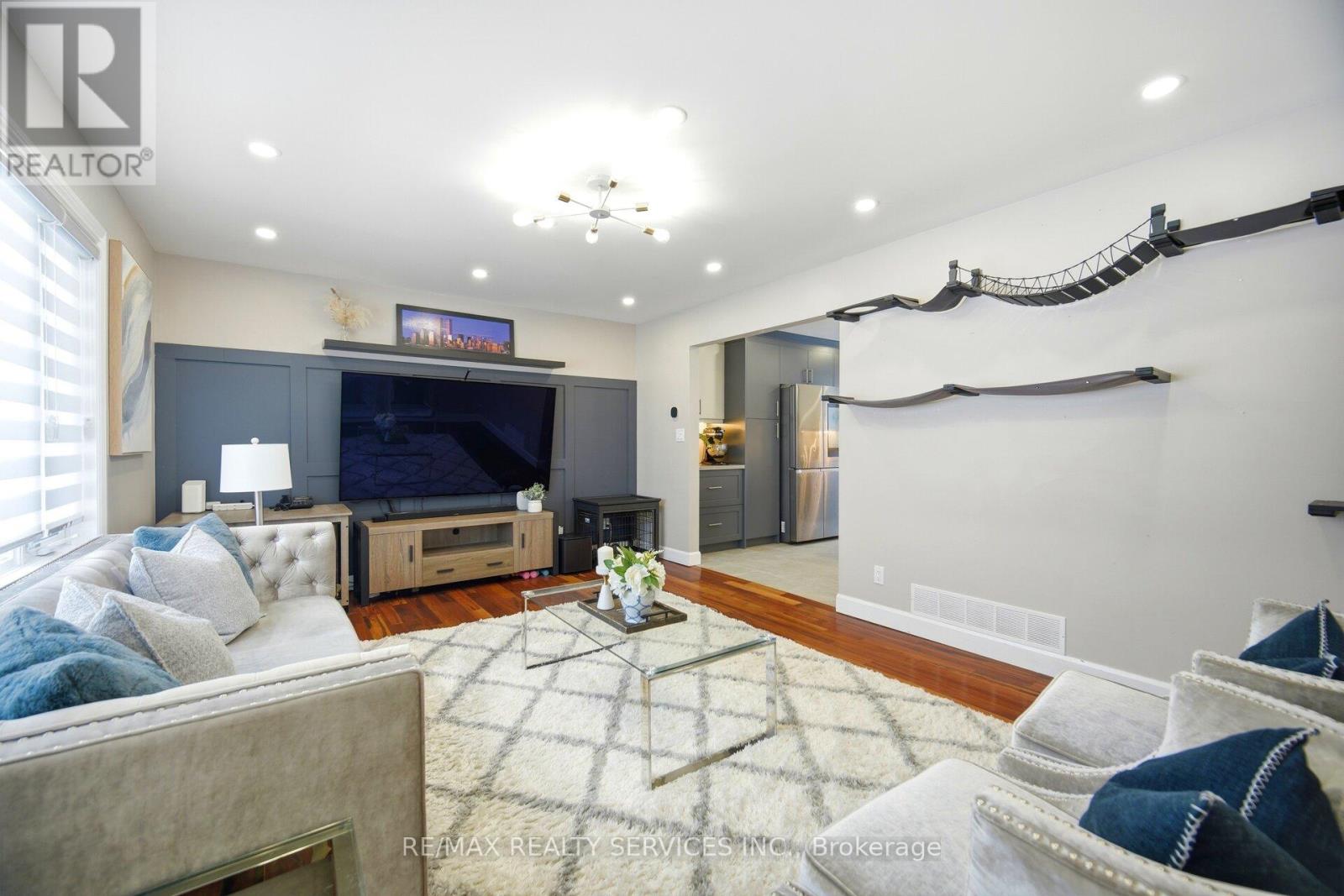 12 Pine Street, Erin, Ontario  N0B 1T0 - Photo 19 - X12963662