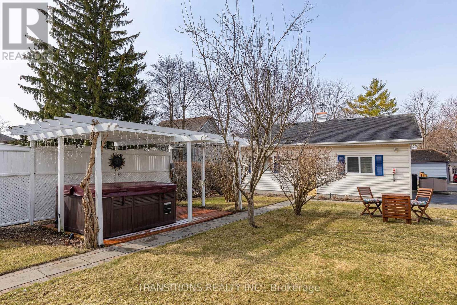 270 Charles Street S, Gananoque, Ontario  K7G 1W5 - Photo 37 - X12963730