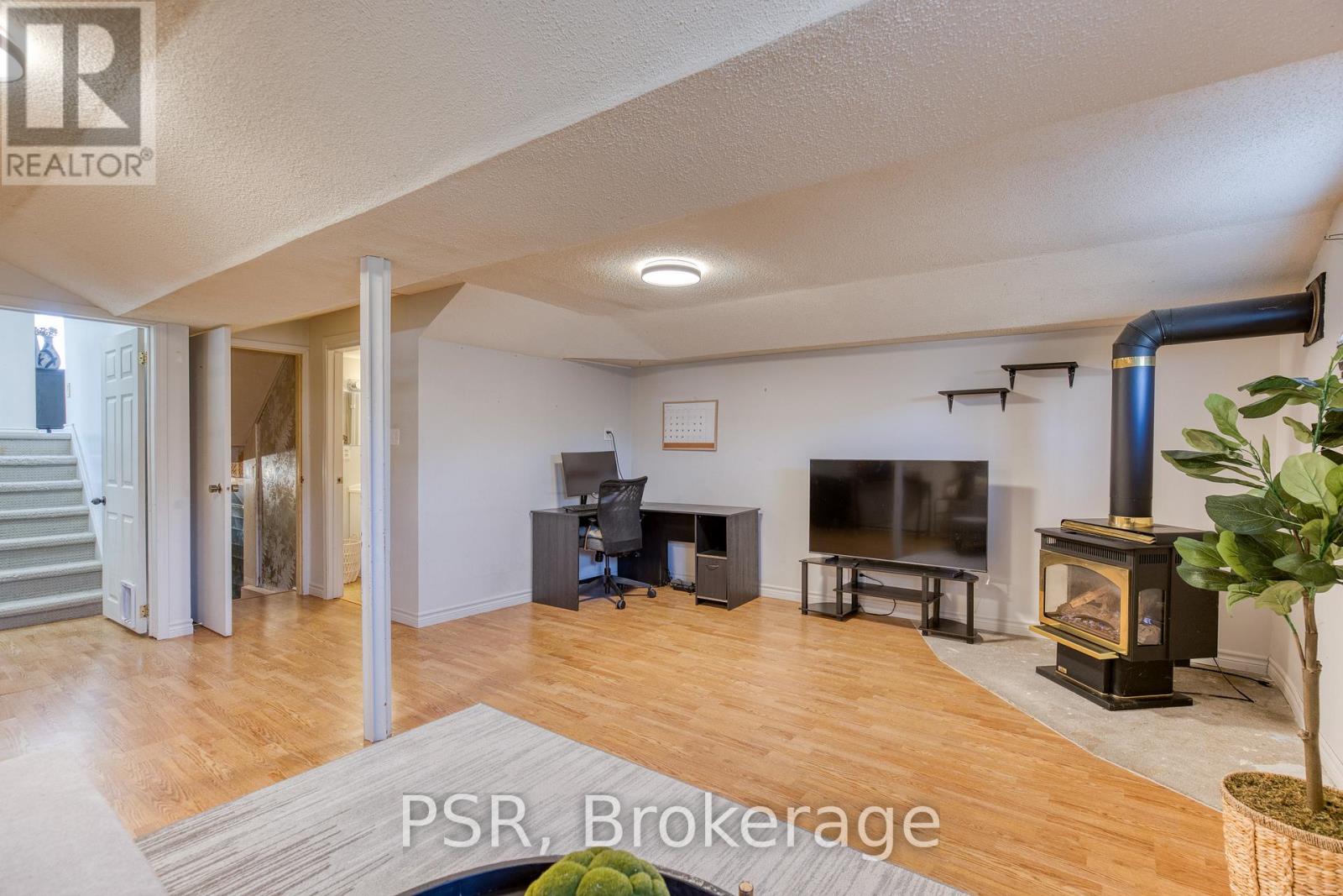 231 Heritage Drive, Kitchener, Ontario  N2B 3A9 - Photo 23 - X12963766