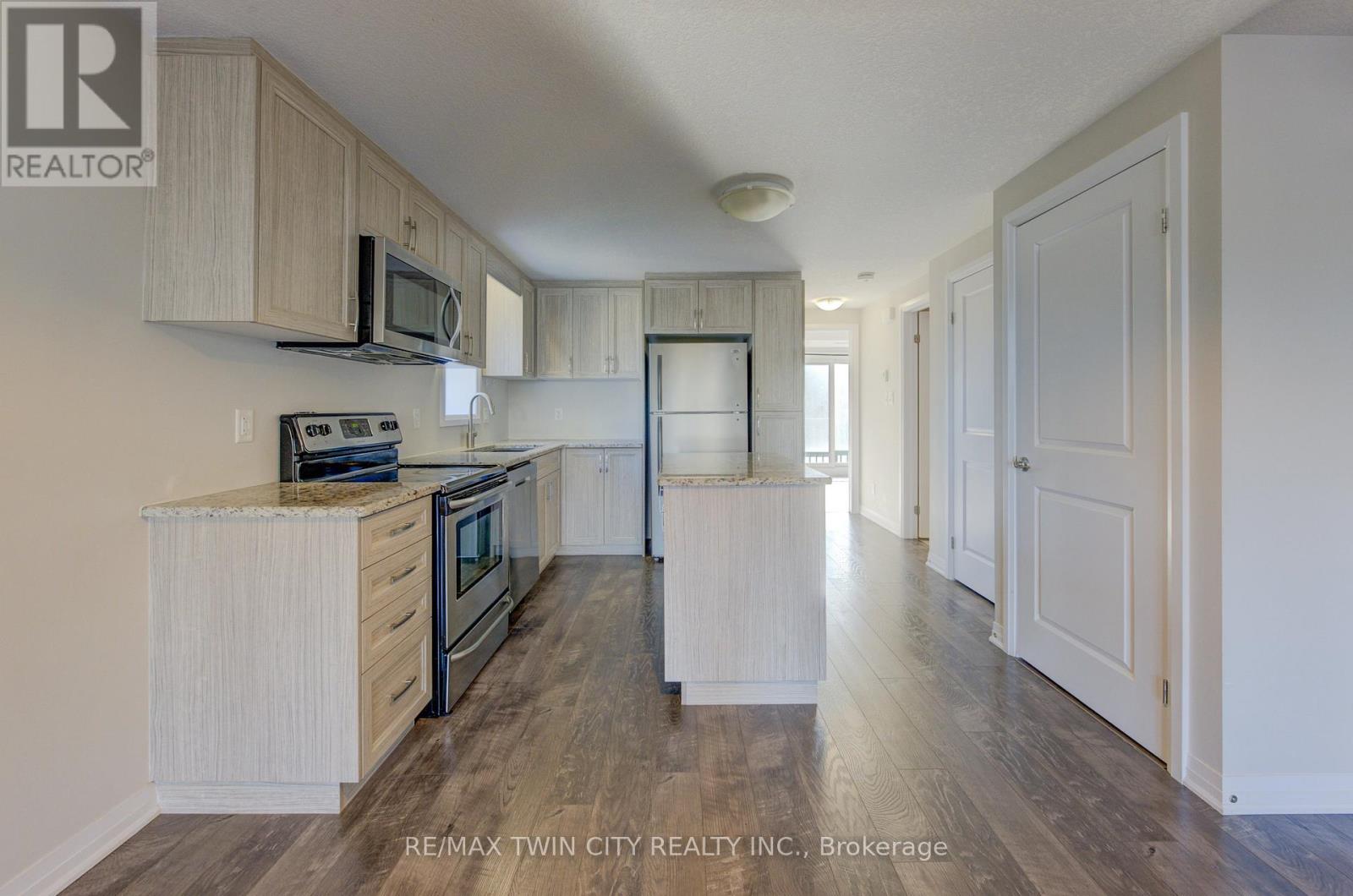 21a - 1989 Ottawa Street S, Kitchener, Ontario  N2E 0G7 - Photo 10 - X12963782