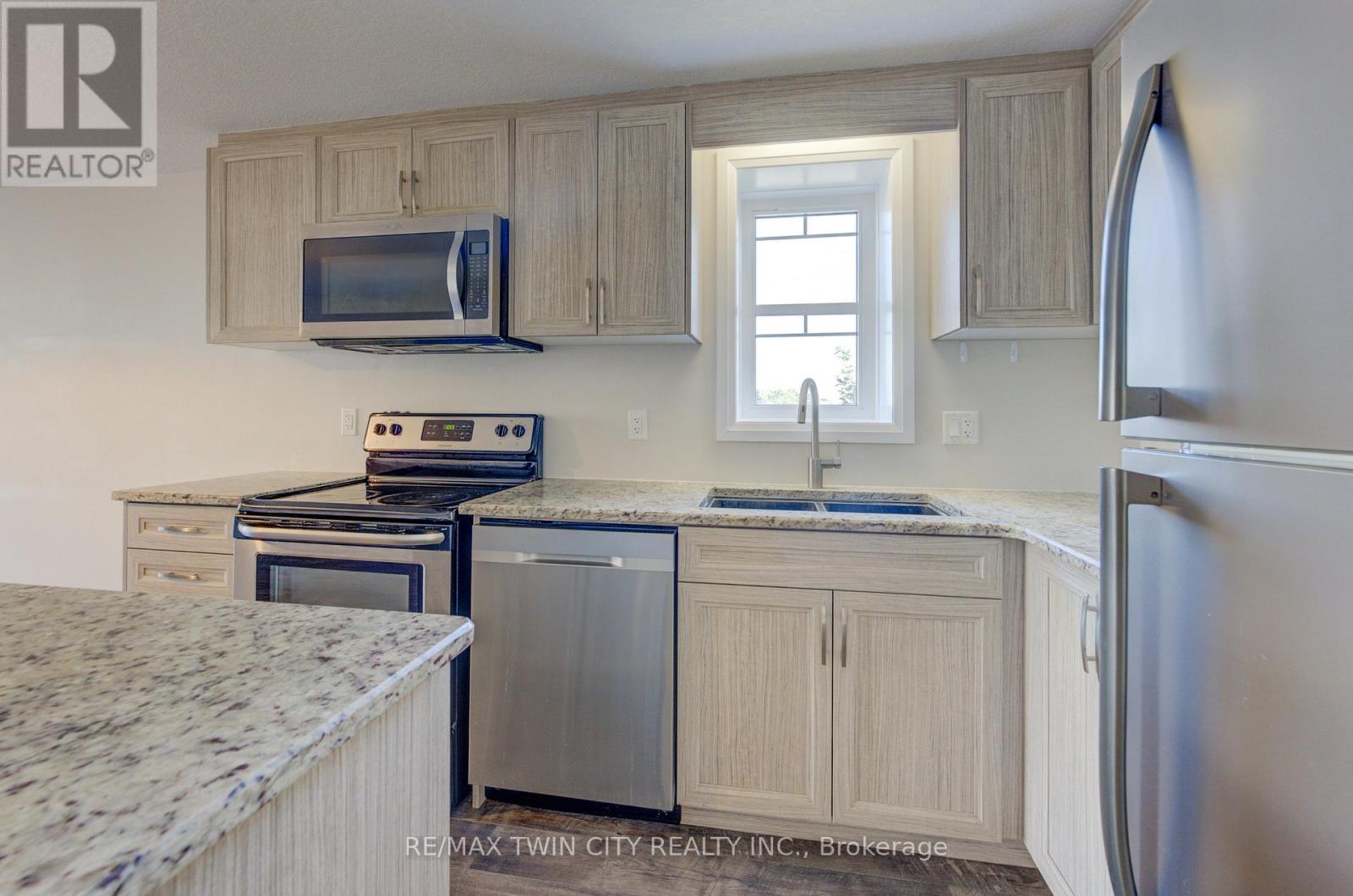 21a - 1989 Ottawa Street S, Kitchener, Ontario  N2E 0G7 - Photo 9 - X12963782