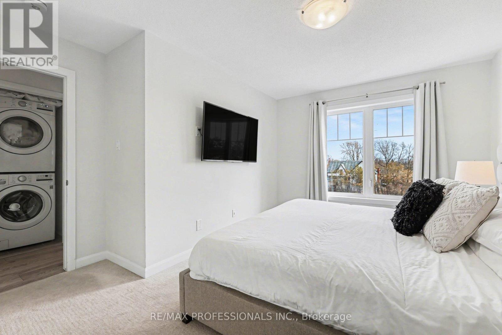 919 Lixnaw Court, Ottawa, Ontario  K2J 6Y3 - Photo 11 - X12963818